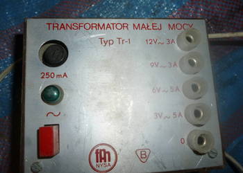 transformator 220 / 12V 9V  6V  3V