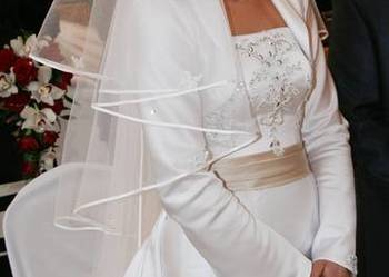 Klasyczna suknia ślubna-syrenka