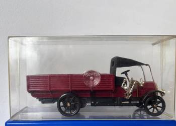 Model FIAT AUTOCARRO BL18 firmy RIO 1:43