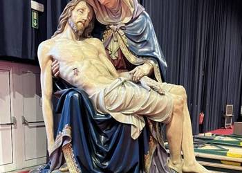 Pieta antyk 150 cm