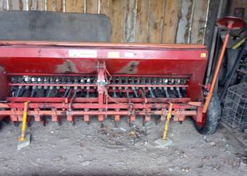 Sprzedam siewnik farmarol trzy