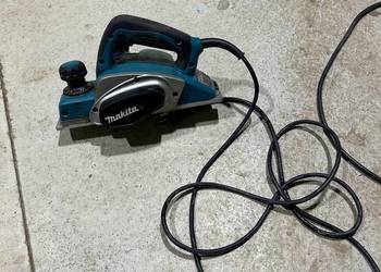 Strug elektryczny do drewna Makita KP0800