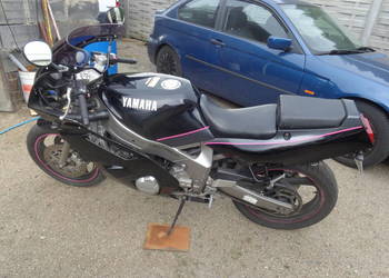 YAMAHA FZR600 Deltabox