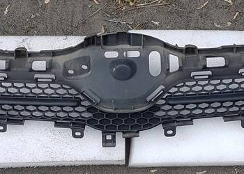 atrapa zderzaka/grill górny przód do corolla verso II