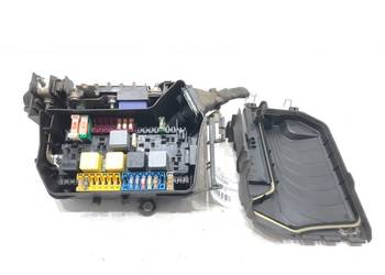 SKRZYNKA BEZPIECZNIKÓW MERCEDES W246 A2465400182 Minivan 11-18 1.6 122