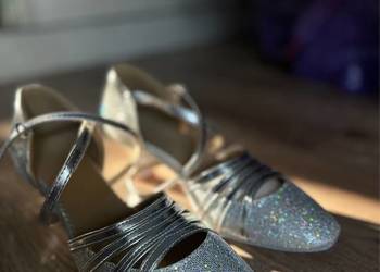 Buty szpilki srebrne