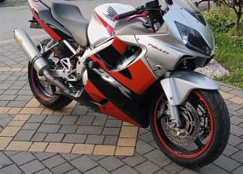 Honda CBR F4i