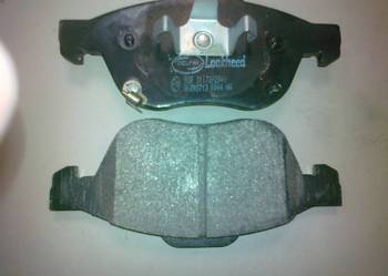 Toyota Avensis klocki ham. nowe DELPHI