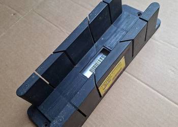 Skrzynka uciosowa TOPEX  250x60 mm
