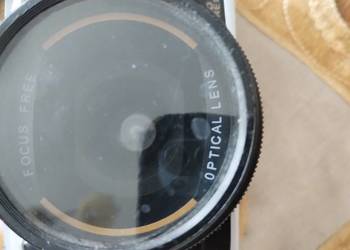 Aparat fotograficzny Canon.