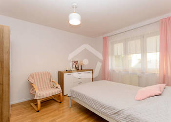 Mieszkanie 2 pokojowe z oddzielną kuchnią-1 piętro