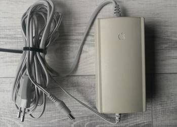 Zasilacz Apple m8000