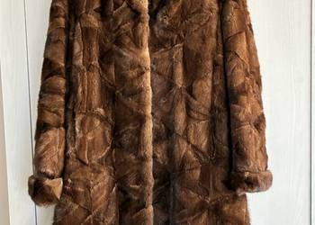 Naturalne futro z norek