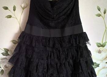 Czarna sukienka mini koronka 34 XS 36 S falbany falbanki