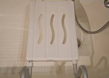 Ławka wgłębna do wanny, wygodne siedzisko do wanny