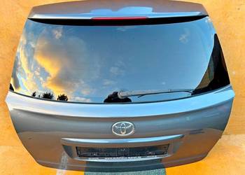 Klapa kompletna  tył Toyota Avensis T25 kolor 1F6 Stan IDEALNY