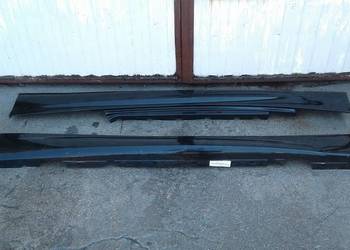 Listwy progowe BMW E81 E82 E88 lak.475 KOMPLET