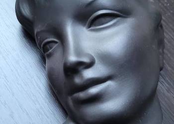 Kolekcjonerska ceramiczna maska relief model Ursula 950 Wormser Terra-Sigil Kolekcjonerska ceramiczna maska relief model Ursula 950 Wormser Terra-Sigil