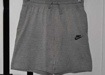 Nike fajne spodenki 147 158