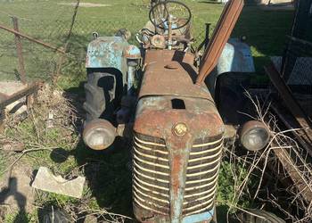 Traktor Zetor K25