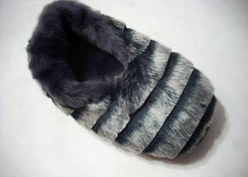 F&F Pantofle Kapcie Futrzane Futro 38 39 M/L