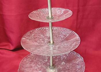 Trójpoziomowa patera szklana / etażerka vintage – szkło prasowane