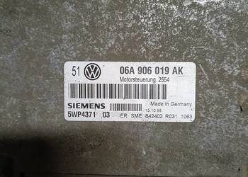 Komputer sterownik silnika VW Golf IV 1,6 B 06A906019AK