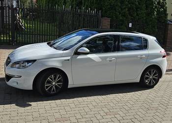 Peugeot 308 salon ASO 74 tys przebieg benzyna 1.2 manual panorama