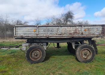 Przyczepy d47