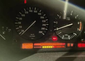 Zegary licznik prędkościomierz BMW e32