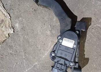 Kia Carnival 2.9 crdi pedał gazu