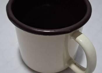 Kubek, garnuszek emaliowany, 0,5L, uszkodzony