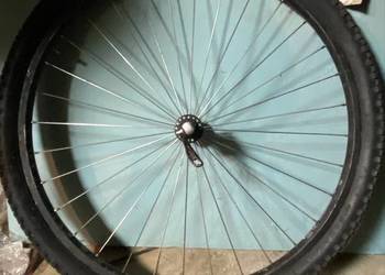 Sprzedam kolo przod na dobrych czesciach!!