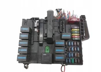 SKRZYNKA BEZPIECZNIKÓW 0001683V001 Smart Fortwo I (1998-2007) SKRZYNKA BEZPIECZNIKÓW 0001683V001 Smart Fortwo I (1998-2007)