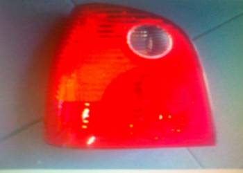 POLO 2001 LAMPA TYŁ PR.NOWA POM-CZER. K-441-1937R-YR