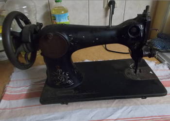 Zabytkowa maszyna do szycia Singer 140 zł