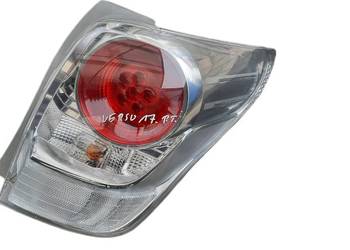 TOYOTA VERSO LIFT LAMPA PRAWY TYŁ 81550-0F130-00