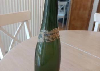 Stara butelka po białym winie 1941r