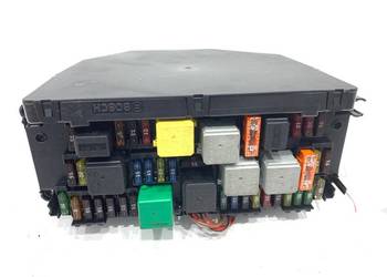 SKRZYNKA BEZPIECZNIKÓW MERCEDES C218 A2129004710 Hatchback 11-17 3.0