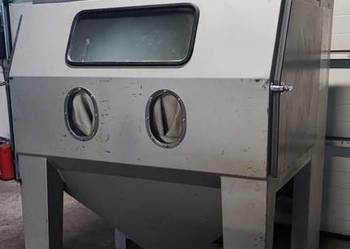 Piaskarka Kabinowa z oczyszczaniem materiału ściernego Normfinisch DI 14