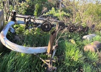 Zgrabiarka przewracarka przetrząsarka gwiazdowa Zgrabiarka przewracarka przetrząsarka gwiazdowa