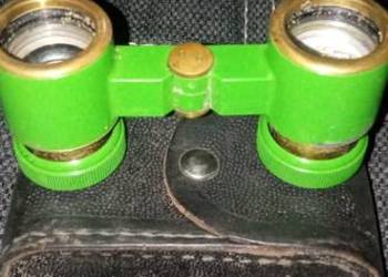 Stare lornetka z pokrowcem