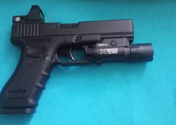 Glock 17 wiatrówka 4.5 mm przerobiona pod kolimator