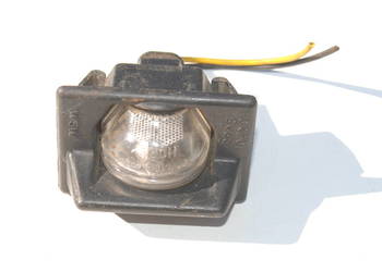 Lampa lampka tablicy rejestracyjnej Fiat 126p