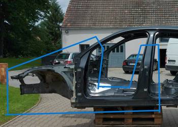 Porsche Macan II LIFT PODŁUŻNICA SŁUPEK ŚRODKOWY LEWY BOK