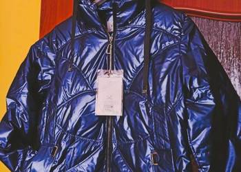 Kurtka granatowa z kapturem