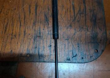 Siłownik klapy bagażnika Peugeot 307