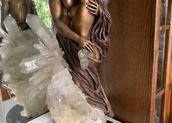 Ogromna Rzeźba z brązu kryształ górski Ogromna Rzeźba z brązu kryształ górski