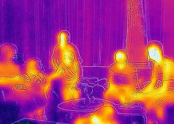 Sprawdź czy ciepło ucieka z domu - NOWY smartfon z wbudowaną TERMOWIZJĄ