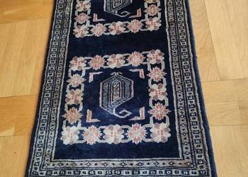 wełniany chodnik dywanik o wymiarach 110/46cm